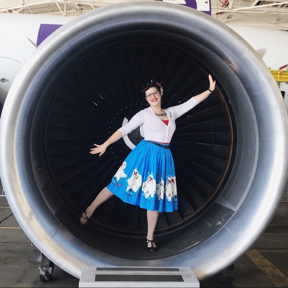 Meet your Posher, Lisa! - Picture 4 of 4